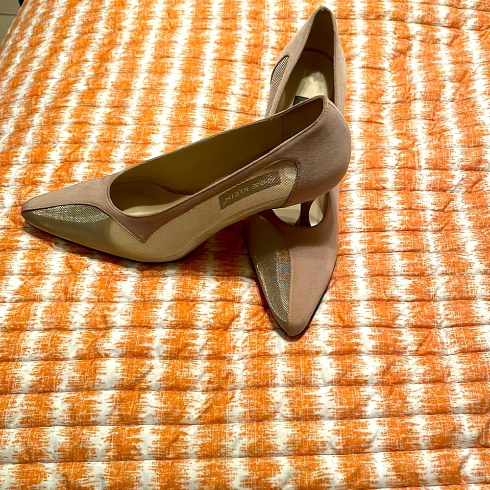Metallic gold heels Anne Klein